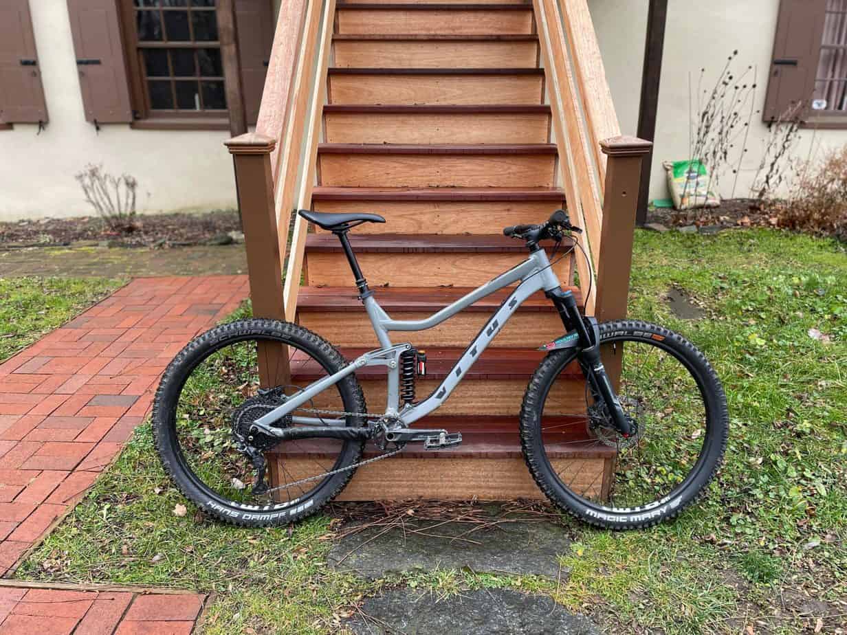 NSD (New Shock Day). After a ride, the entire rear end feels amazing compared to the old shock. Now, I just need to find a good fork. Maybe a fox 36 or a bomber Z1? : mountainbiking