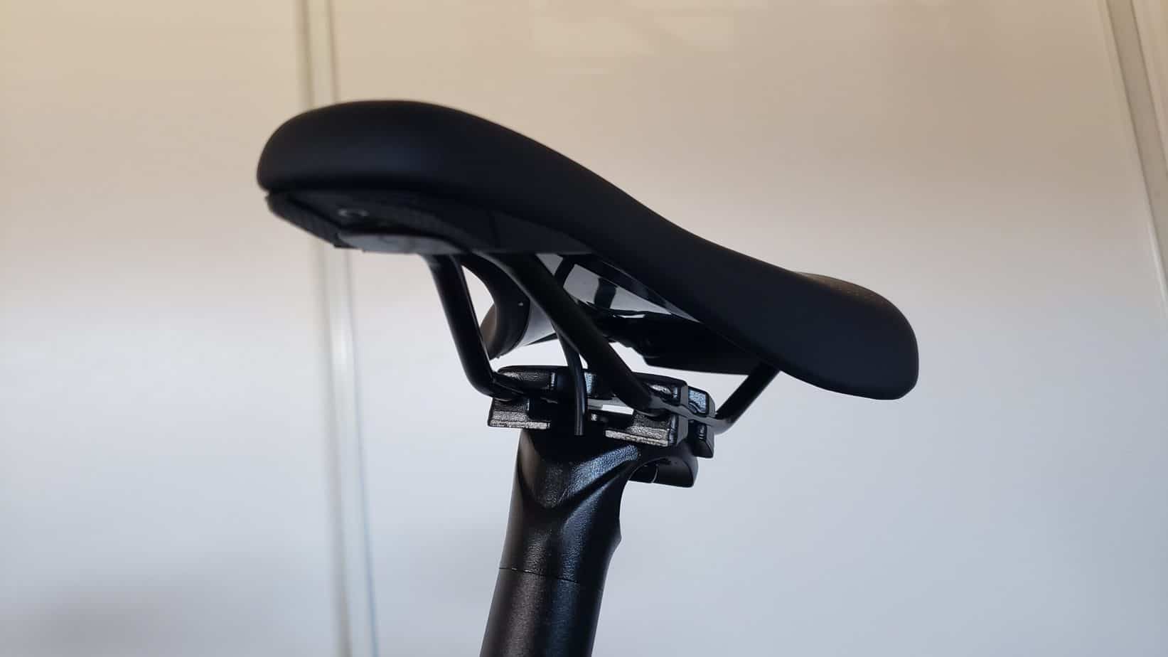 Upgrading the seat and seat post on a Specialized Vado SL 4.0