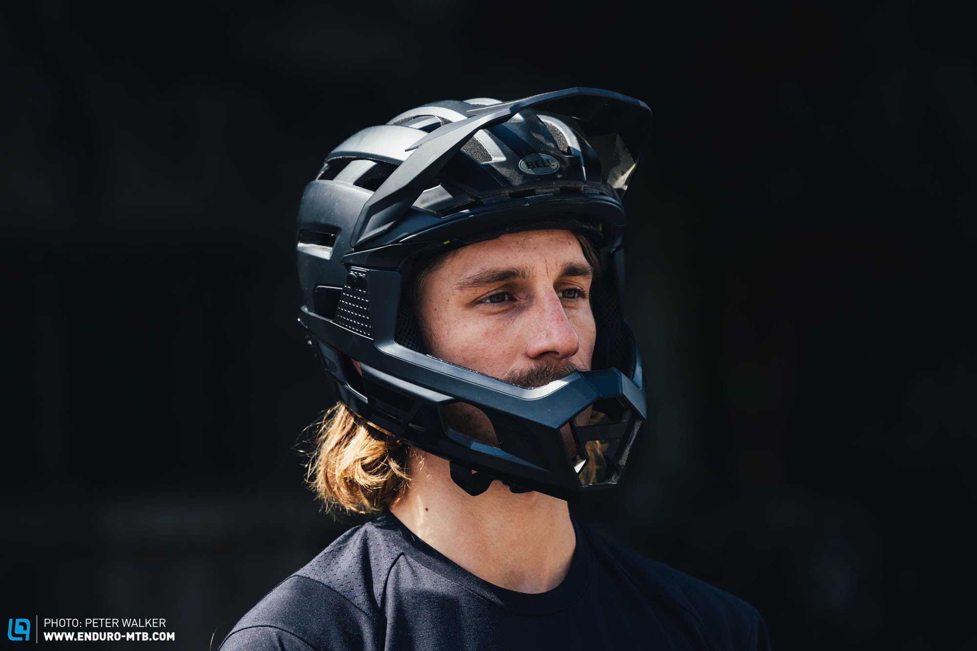 Bell Super Air R Spherical – In our big 2023 light and convertible full-face helmet comparison test