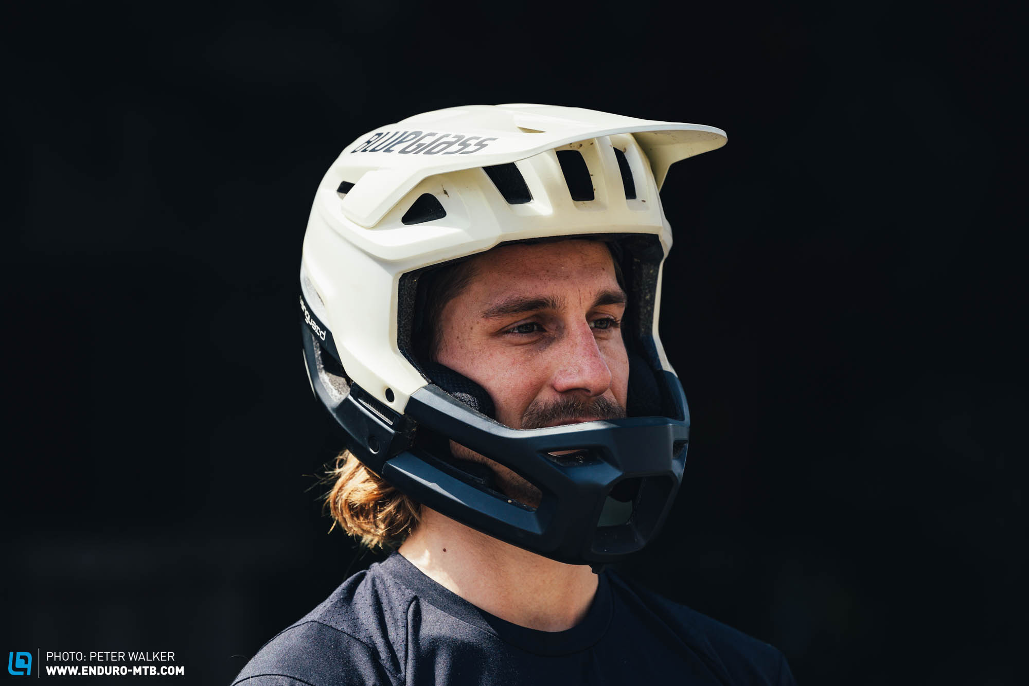 Bluegrass Vanguard Core Edition – In our big 2023 lightweight and convertible full-face helmet comparison test