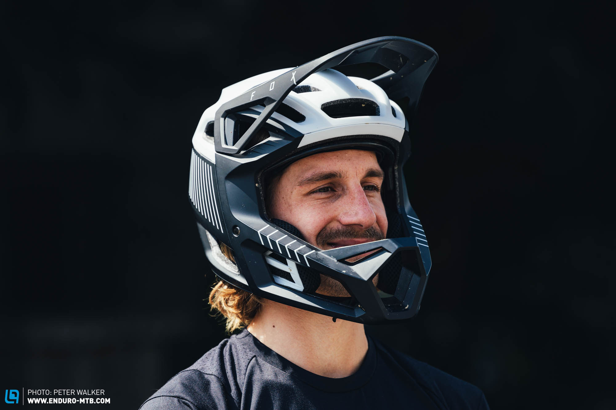 Fox Proframe RS – In our 2023 light and convertible full-face helmet comparison test