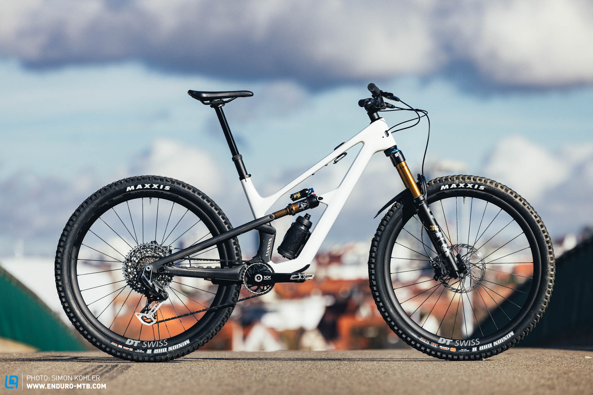 New 2024 Canyon Spectral CF LTD first time review – spot the difference?